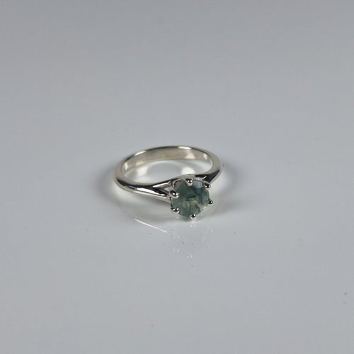 Silver ring with moss agate gemstone